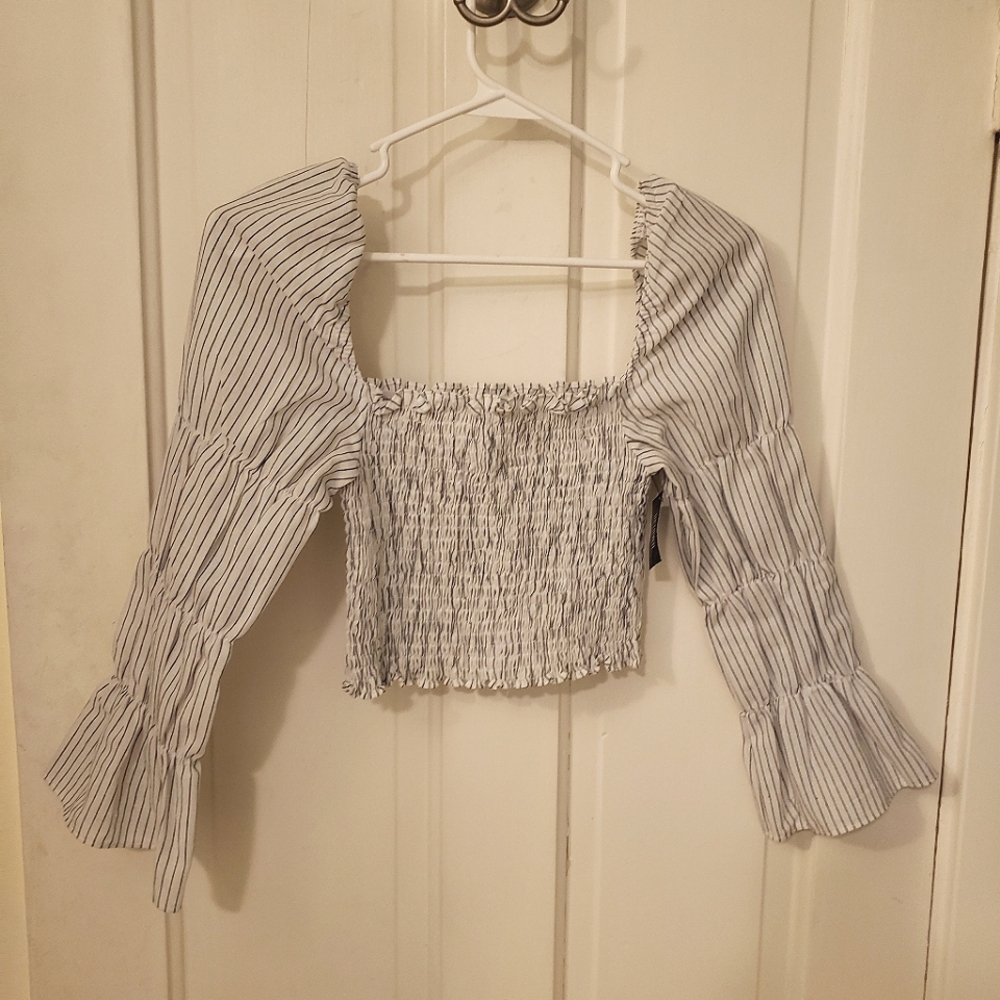 Senils Smocked Striped White Women's Crop Top